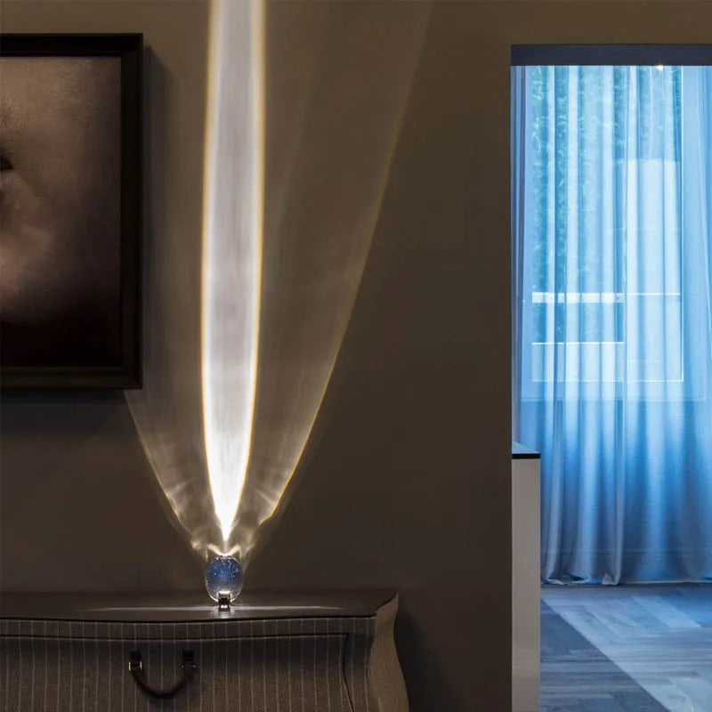 Förvandla Ditt Rum med Italiensk Design – Kristallklar Bordslampa